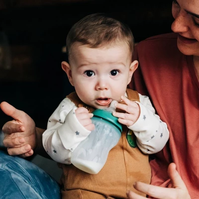 Tommee Tippee First Years Silicone Baby Bottle Set - 6ct 2 Tommee Tippee First Years Silicone Baby Bottle Set - 6ct - Image 2