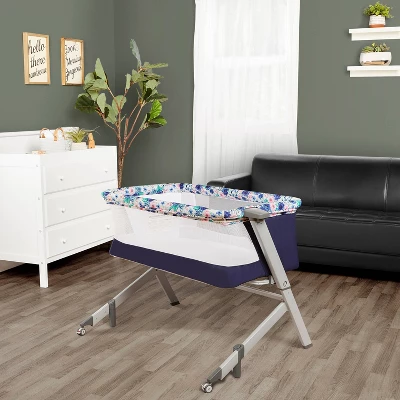Dream On Me Flora Bassinet 1 Dream On Me Flora Bassinet