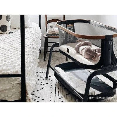 Maxi-Cosi Iora Bedside Bassinet 1 Maxi-Cosi Iora Bedside Bassinet