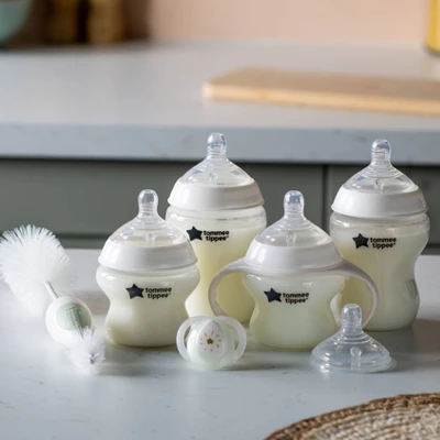 Tommee Tippee Closer To Nature Baby Bottle Gift Set - 8ct 1 Tommee Tippee Closer To Nature Baby Bottle Gift Set - 8ct