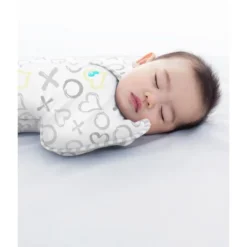 Love To Dream Swaddle UP Silky-Lux Swaddle Wrap - Kisses -Graco Shop GUEST ae037fc9 e8b4 461a a4cf e2d251f86161