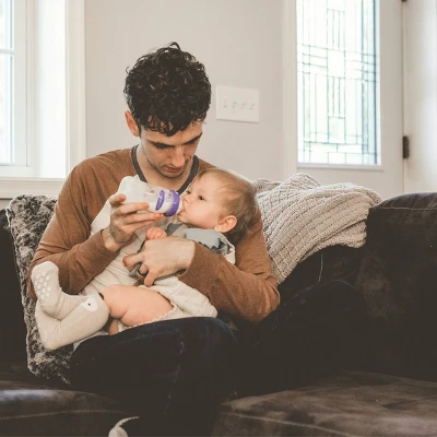 Lansinoh Baby Bottles For Breastfeeding Babies With 3 Medium Flow Nipples (Size 3M) - 8oz/3ct 6 Lansinoh Baby Bottles For Breastfeeding Babies With 3 Medium Flow Nipples (Size 3M) - 8oz/3ct - Image 6