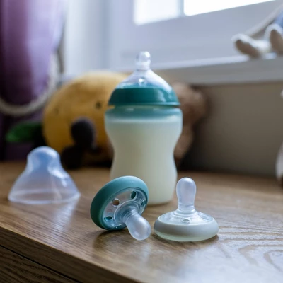 Tommee Tippee First Years Silicone Baby Bottle Set - 6ct 5 Tommee Tippee First Years Silicone Baby Bottle Set - 6ct - Image 5