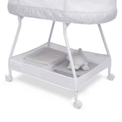 Delta Children Curve Bassinet - White And Gray -Graco Shop GUEST fb5b08b5 7b15 466e 9c73 4e4ce157f92e